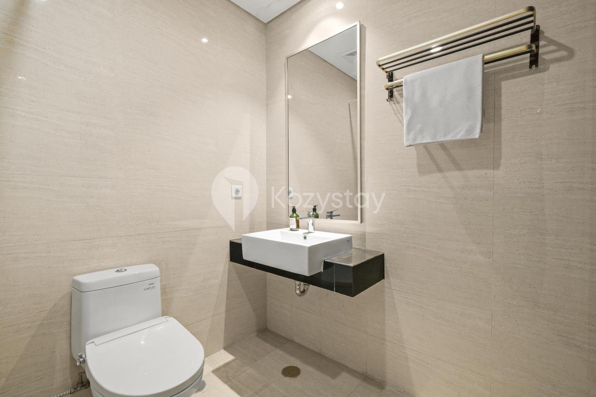 Meadow By Kozystay - Newly Renovated - Kebon Jeruk Jakarta Exterior photo